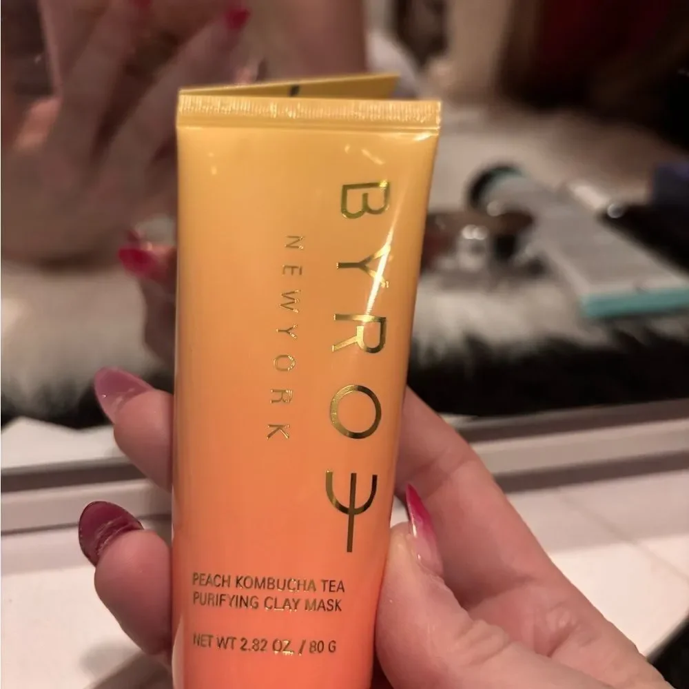 BYROE Peach Kombucha Tea Purifying Clay Mask